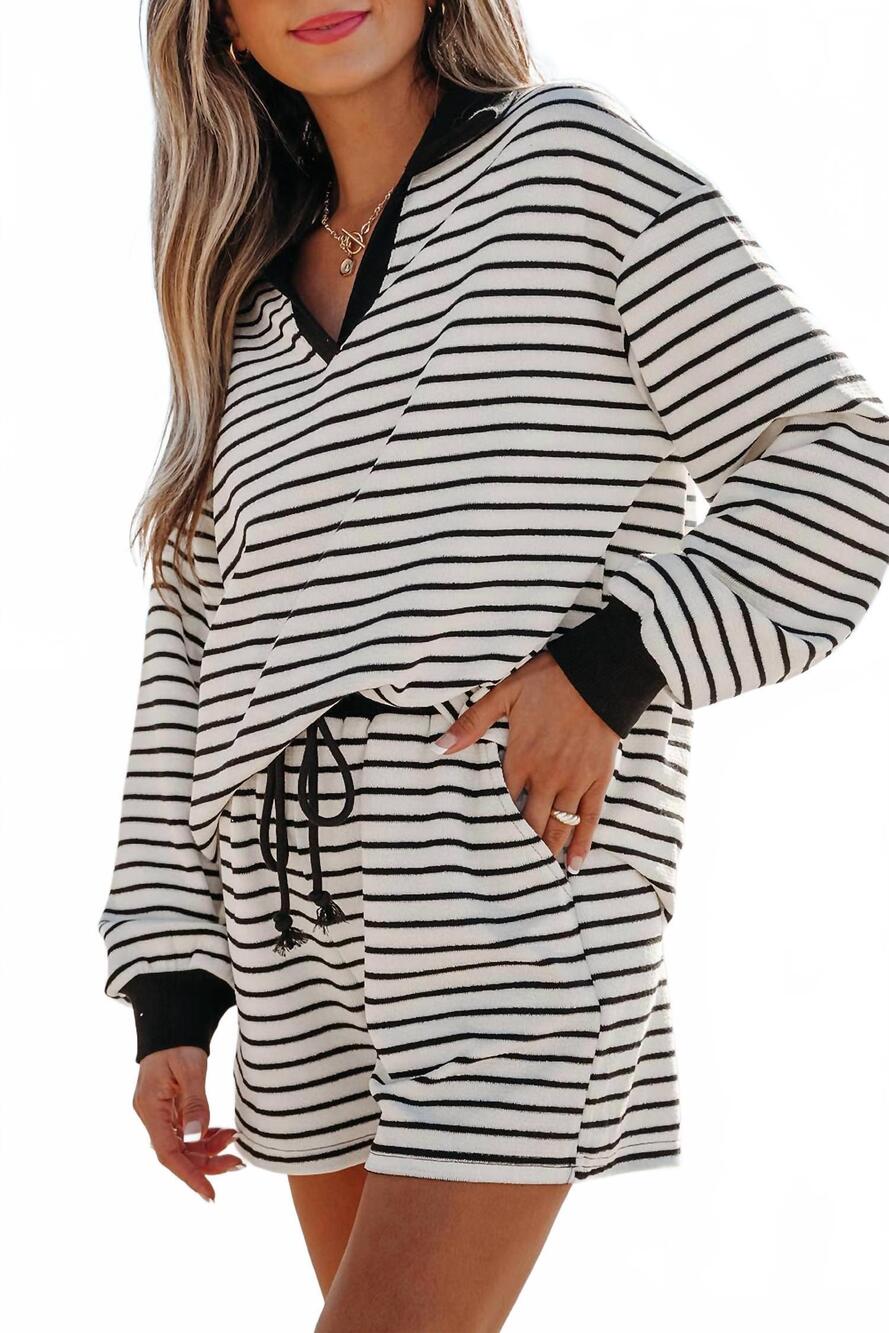 NEW LITTLE DAISY CLOSET stripe long sleeve 2-piece short set in black